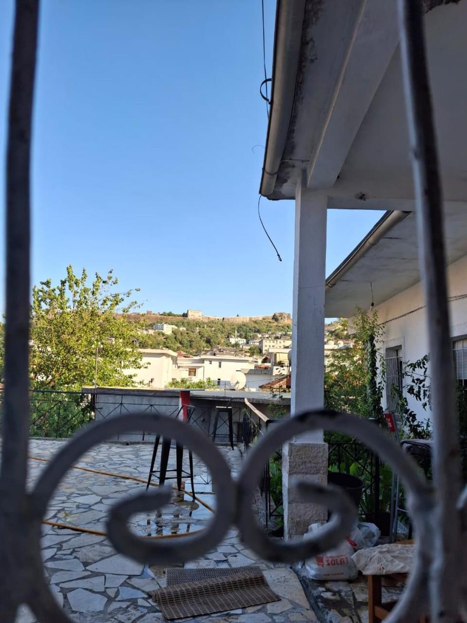 Aleko Guest House Gjirokaster Exterior photo